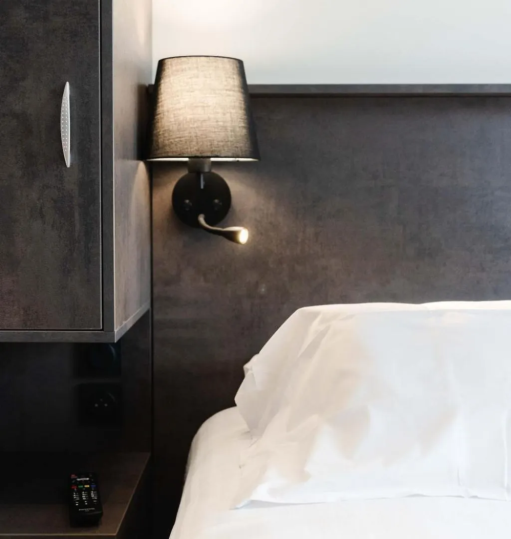 Hostellerie Du Petit Saint Bernard Bourg-Saint-Maurice Hotel