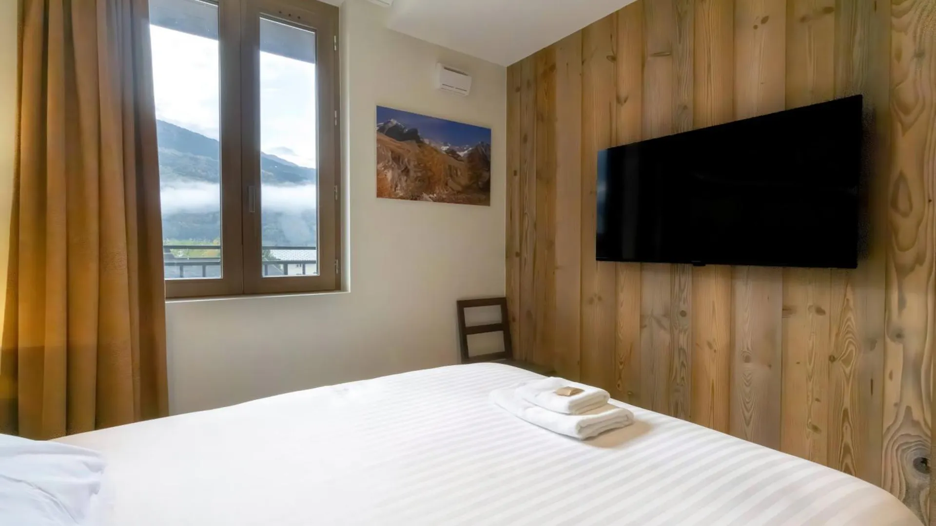 Hostellerie Du Petit Saint Bernard Bourg-Saint-Maurice Hotel