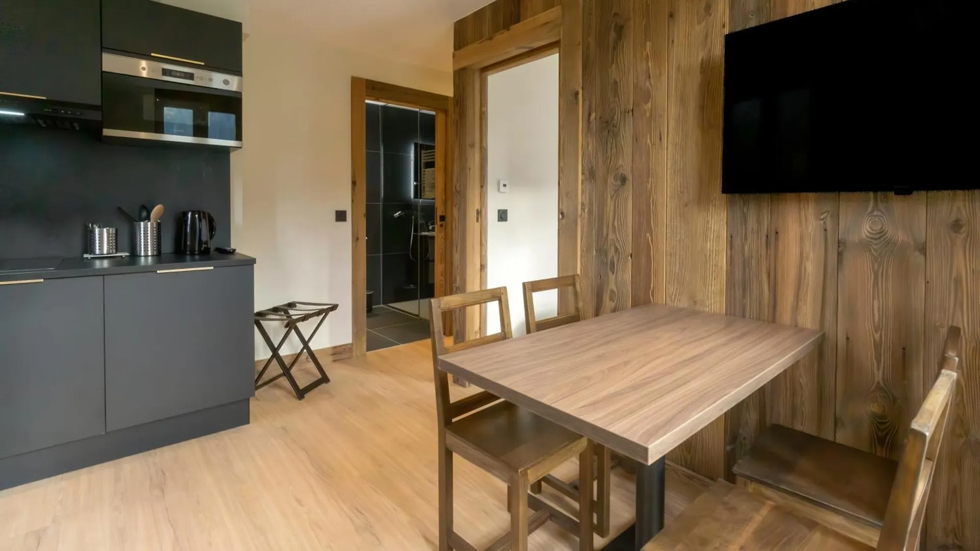 Hostellerie Du Petit Saint Bernard Bourg-Saint-Maurice Hotel