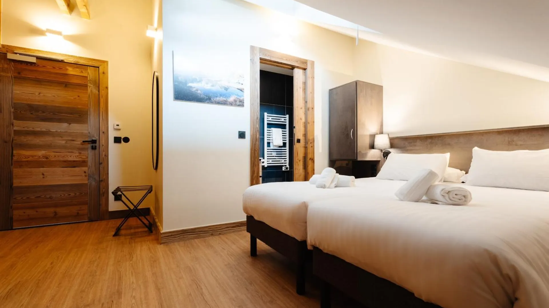 Hostellerie Du Petit Saint Bernard Bourg-Saint-Maurice 0*,  France
