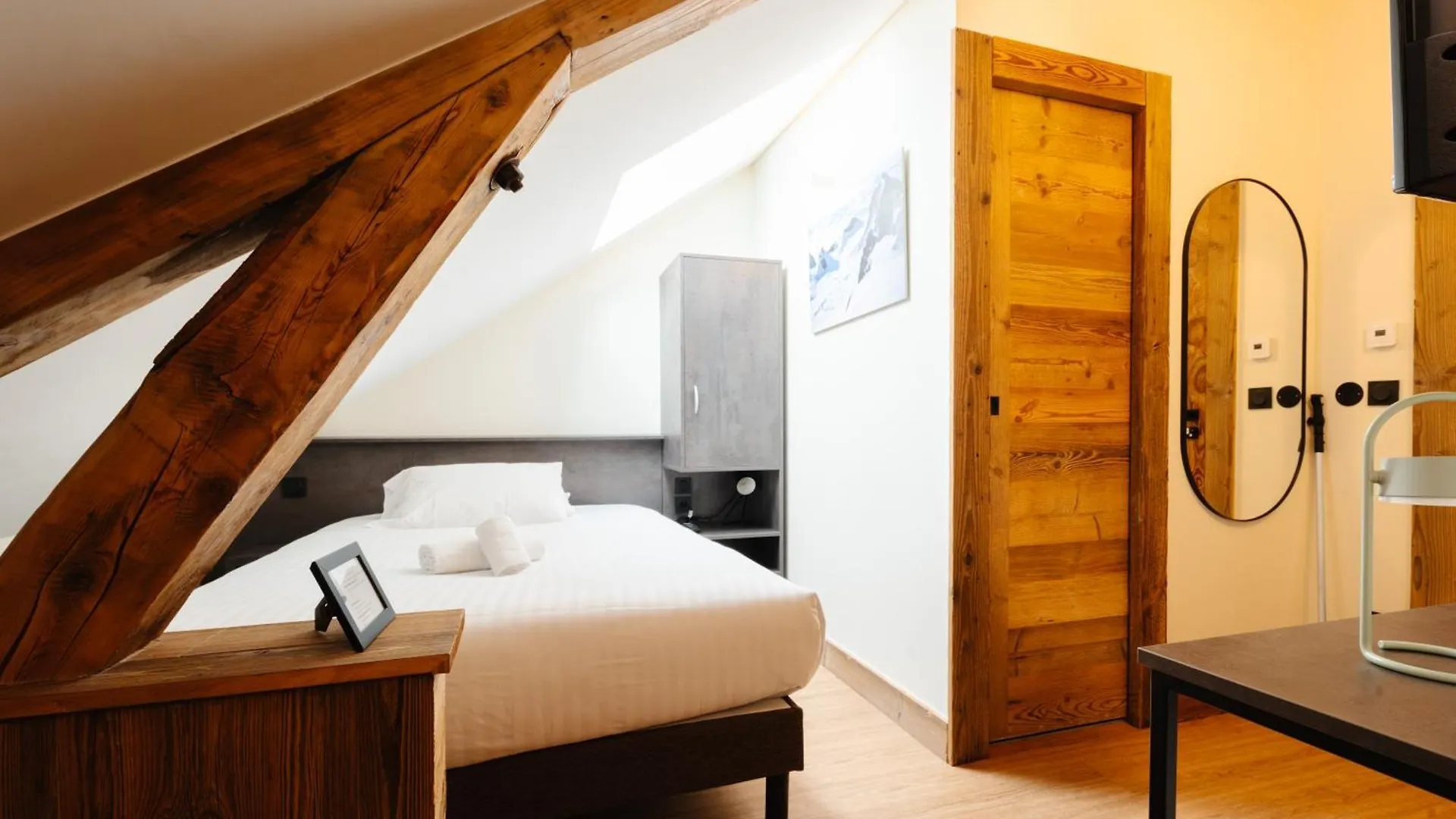 Hostellerie Du Petit Saint Bernard Bourg-Saint-Maurice 0*,  France