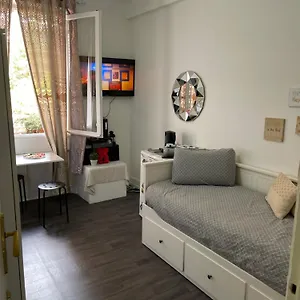 Tour Montparnasse Bed & Breakfast Parijs